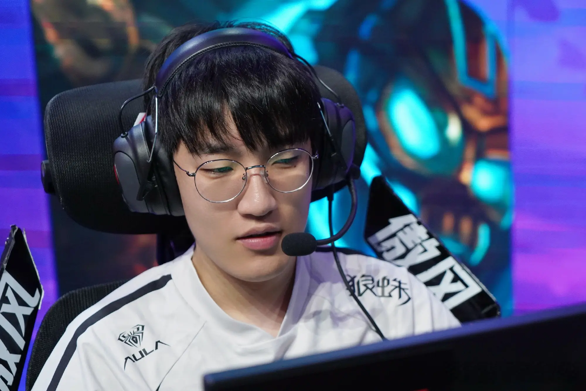 双方大战, 再次团灭A, amp