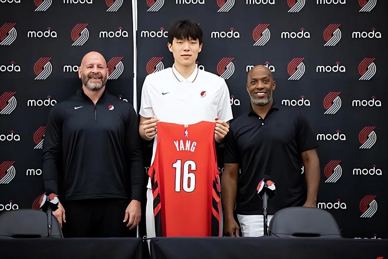 他让开拓者, 间达到了, 者跟队记者