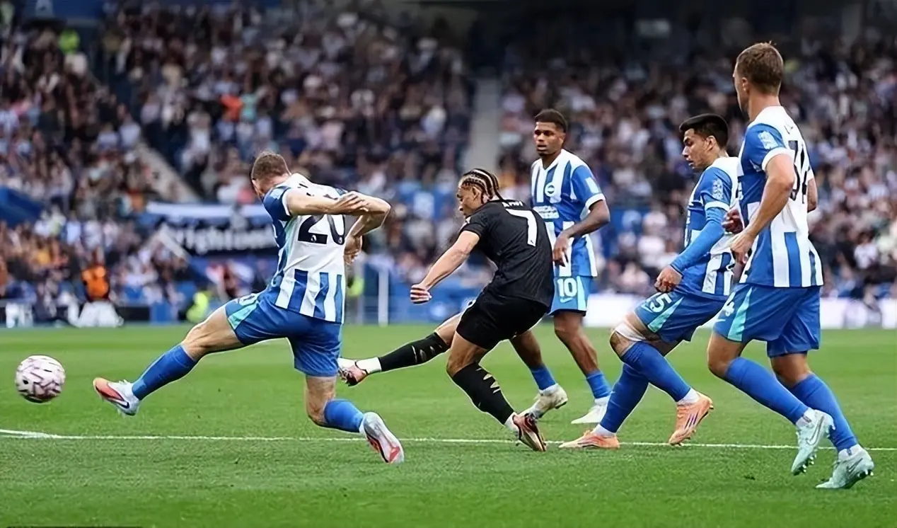 AA, 位置类似, src